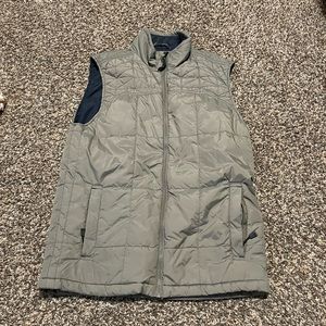 Ascenu grey puffer vest